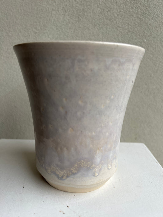 Vaas met lila paars glazuur