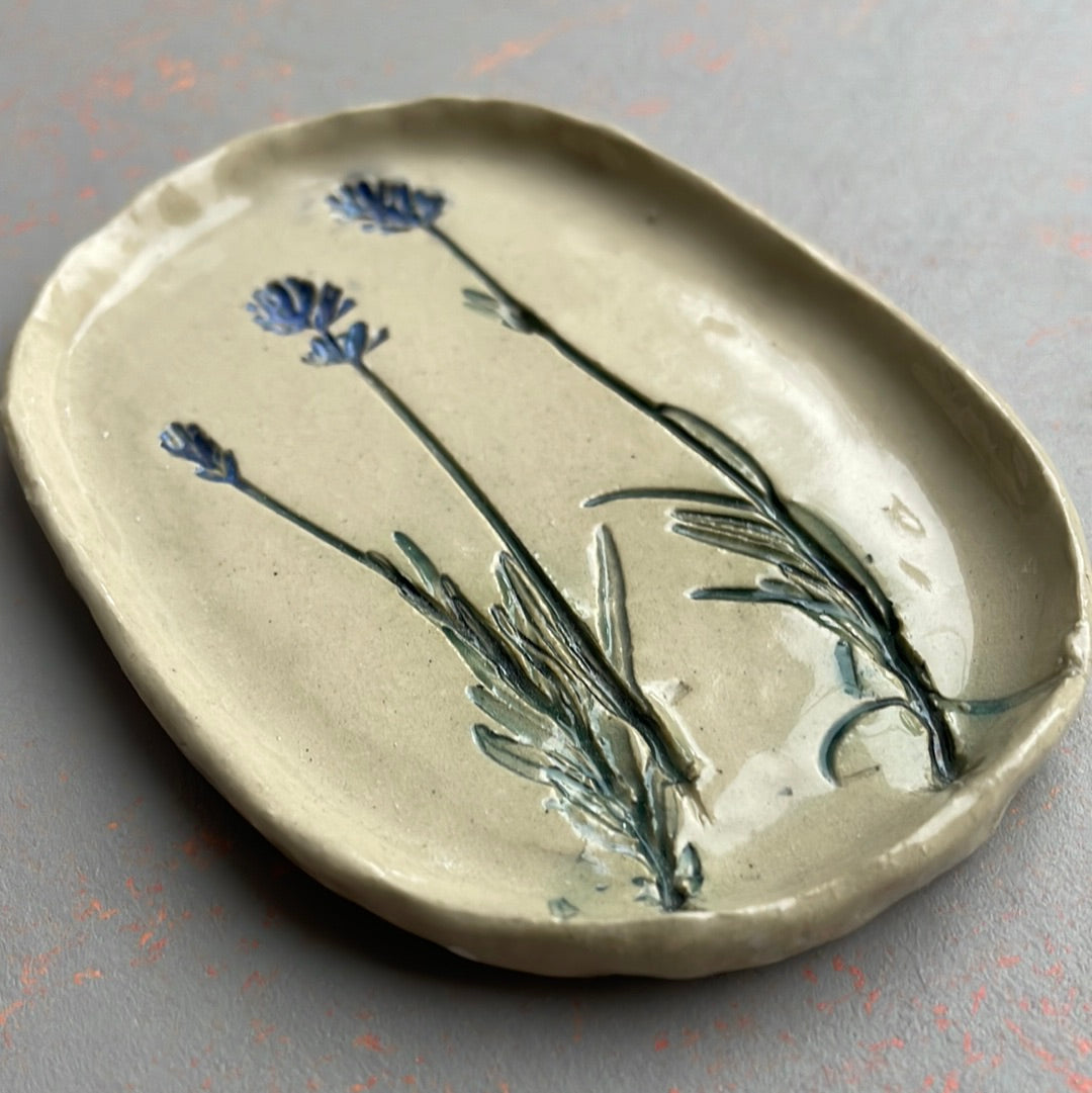 Soap dish with lavender print