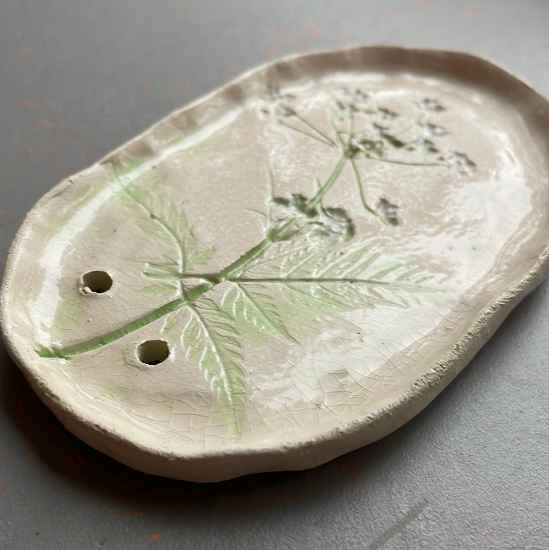 Soap dish with cow parsley print